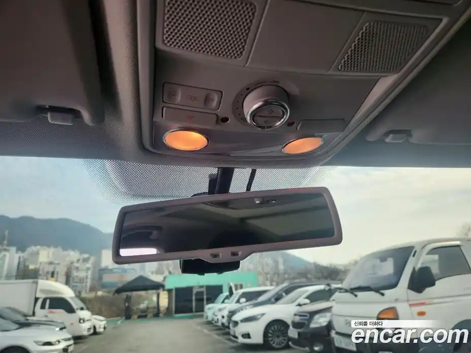 Volkswagen Tiguan 2013 2.0 гидро в Москве № 1014749, фото 10