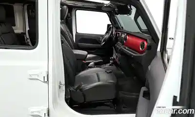 Jeep Wrangler 2021 2.0 гидро в Москве № 1014962, миниатюра 11