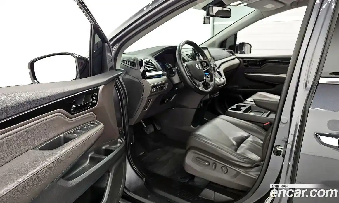 Honda Odyssey 2018 3.5 гидро в Москве № 1015371, фото 13
