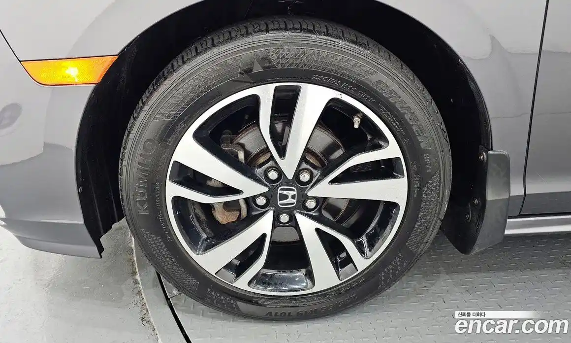 Honda Odyssey 2018 3.5 гидро в Москве № 1015371, фото 5