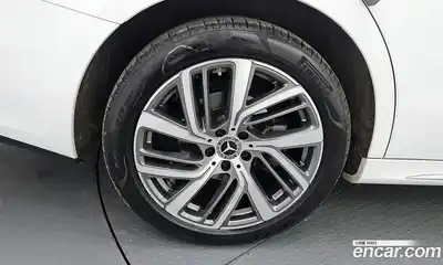 Mercedes-Benz E-Class 2024 2.0 гидро в Москве № 141353, миниатюра 4