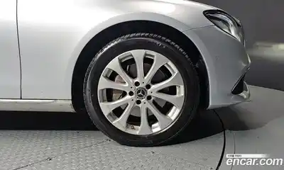 Mercedes-Benz E-Class 2018 2.0 гидро в Москве, миниатюра 5