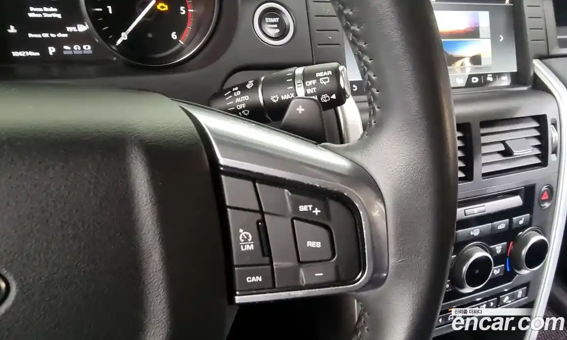 Land Rover Discovery Sport 2017 2.0 гидро в Москве № 154162, фото 17