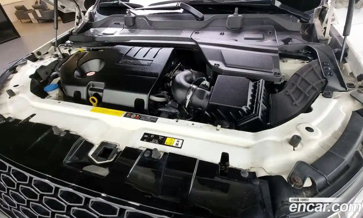 Land Rover Discovery Sport 2017 2.0 гидро в Москве № 154162, фото 6