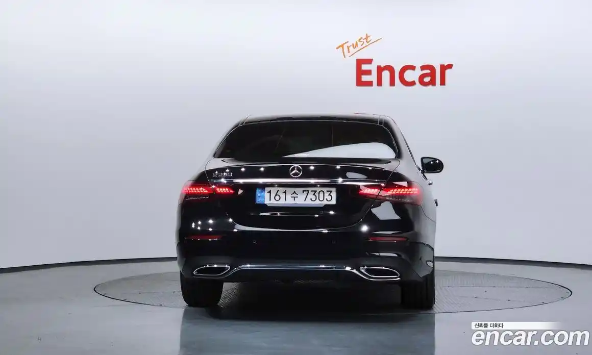 Mercedes-Benz E-Class 2022 2.0 гидро в Москве, фото 4