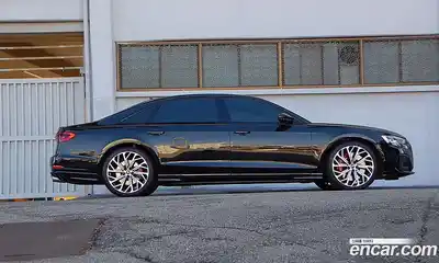 Audi S8 2023 4.0 гидро в Москве № 163938, миниатюра 2