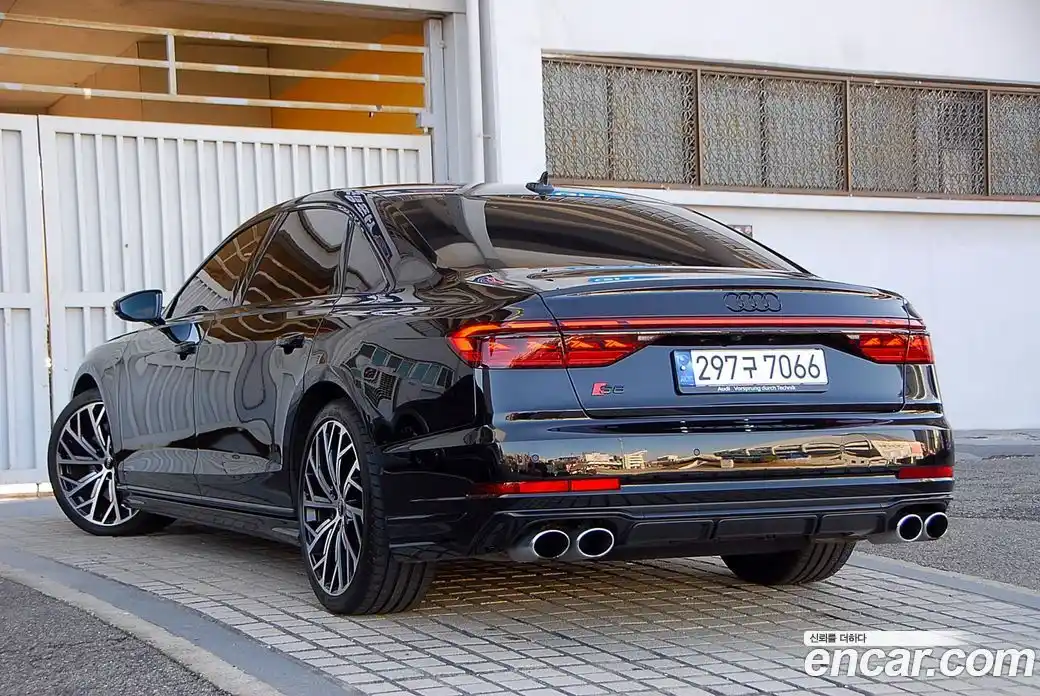 Audi S8 2023 4.0 гидро в Москве № 163938, фото 8