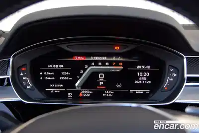 Audi S8 2023 4.0 гидро в Москве № 163938, миниатюра 9