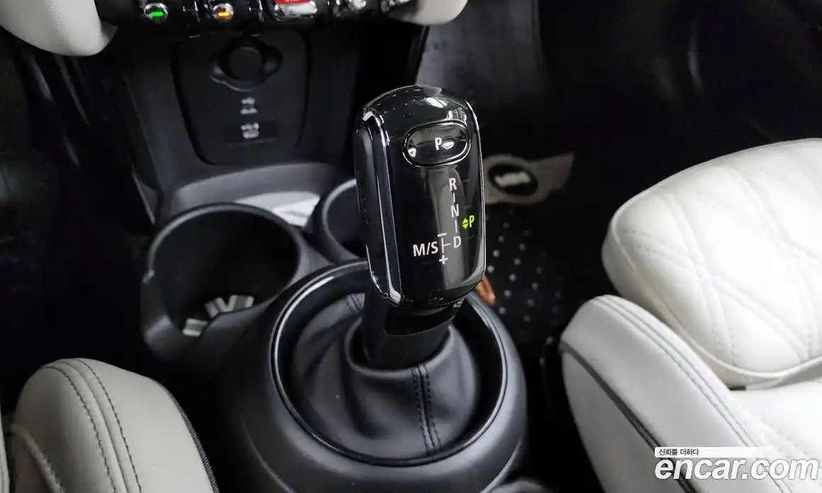 Mini Cooper 2022 2.0 гидро в Москве № 167058, фото 9