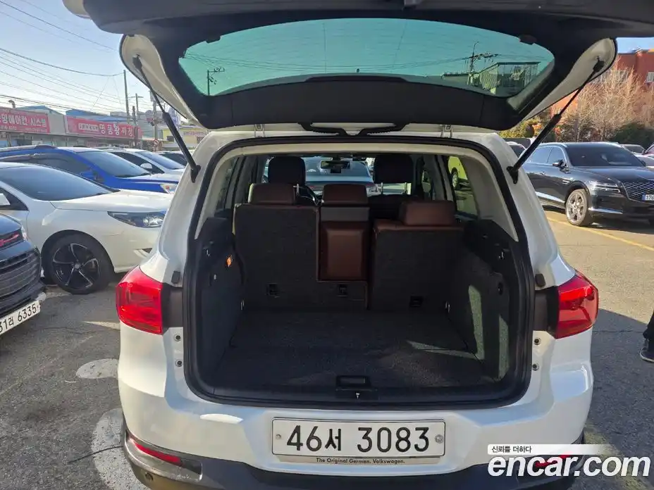 Volkswagen Tiguan 2015 2.0 гидро в Москве № 169262, фото 20