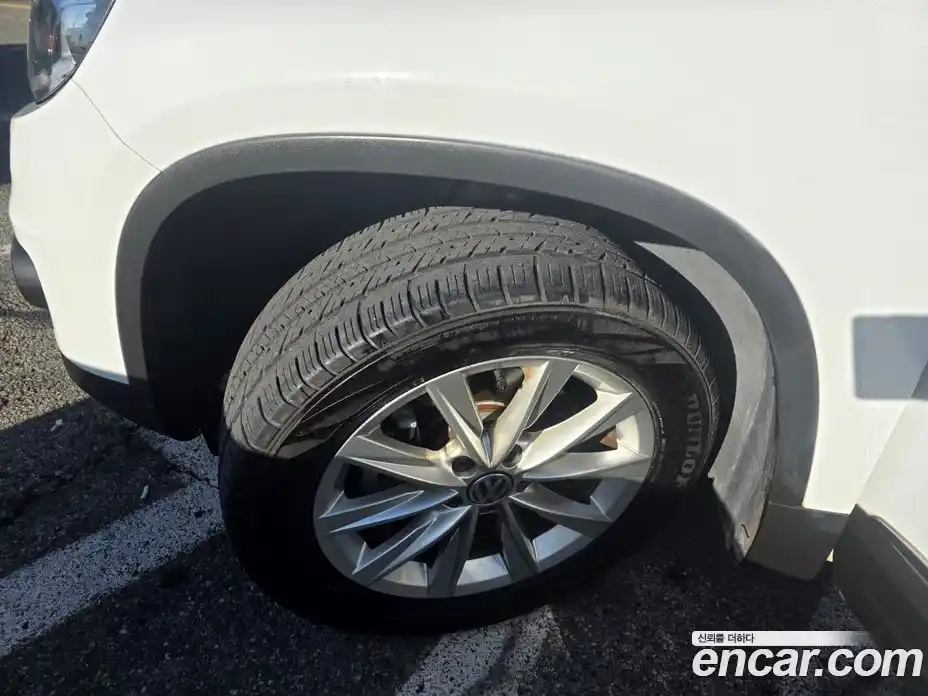 Volkswagen Tiguan 2015 2.0 гидро в Москве № 169262, фото 5