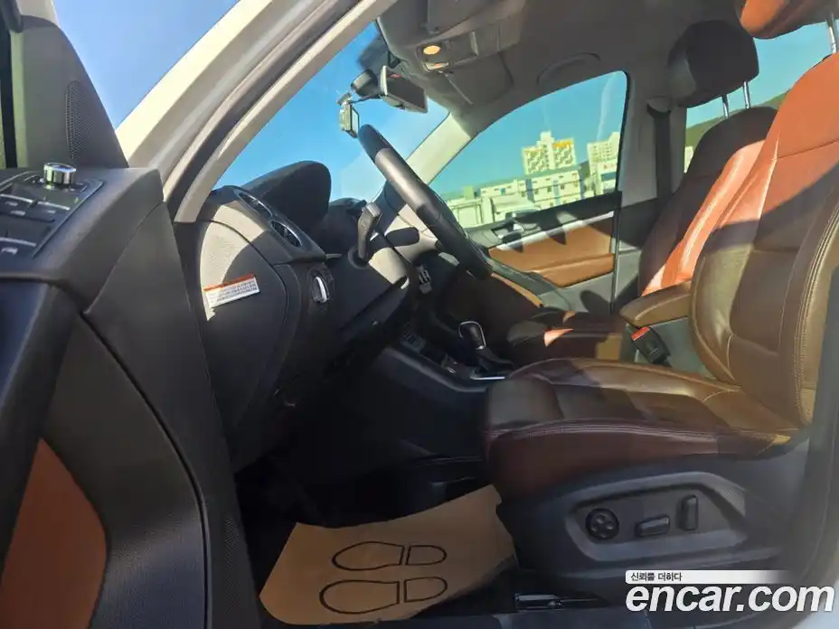 Volkswagen Tiguan 2015 2.0 гидро в Москве № 169262, фото 10