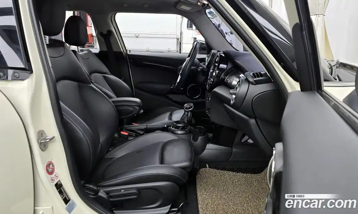 Mini Cooper 2016 2.0 гидро в Москве № 175847, фото 11