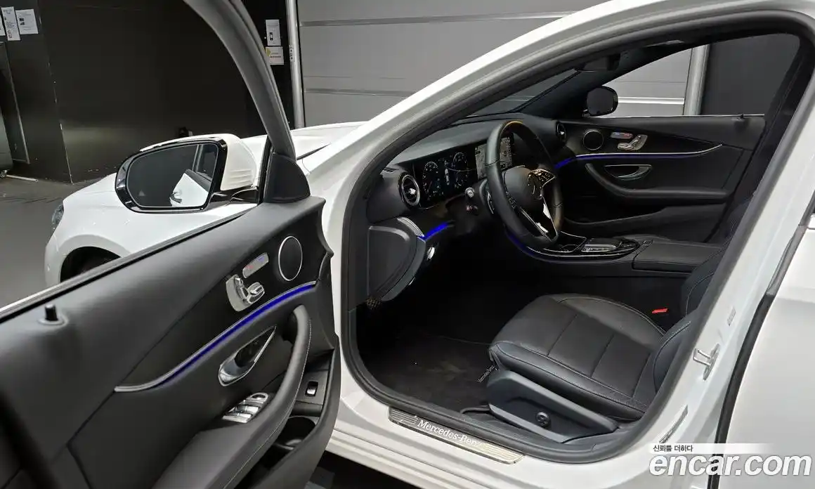 Mercedes-Benz E-Class 2022 2.0 гидро, фото 11
