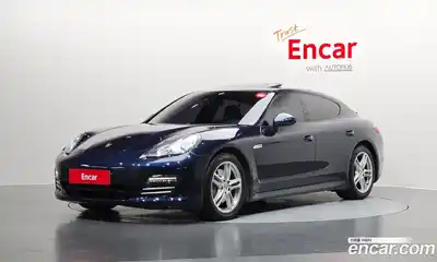 Porsche Panamera, 2012