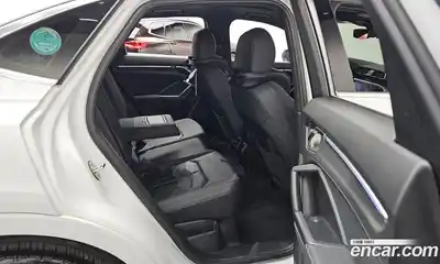 Audi Q3 2023 2.0 гидро в Москве № 192174, миниатюра 12