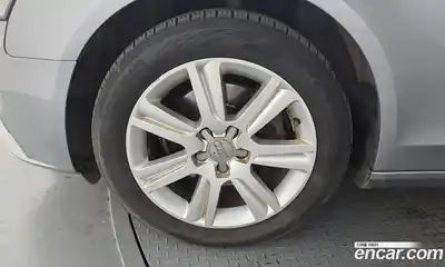 Audi A4 2011 2.0 гидро в Москве № 193924, миниатюра 5