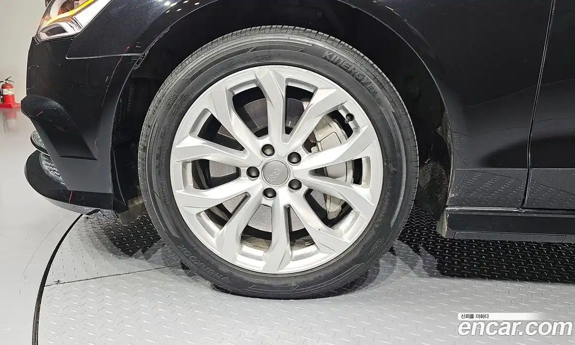 Audi A6 2018 2.0 гидро в Москве № 194419, фото 5