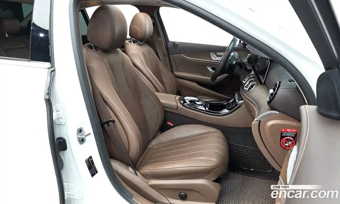 Mercedes-Benz E-Class 2019 2.0 гидро, фото 10