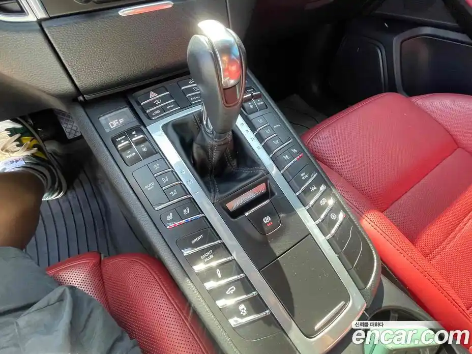 Porsche Macan 2018 3.0 гидро в Москве № 197285, фото 13