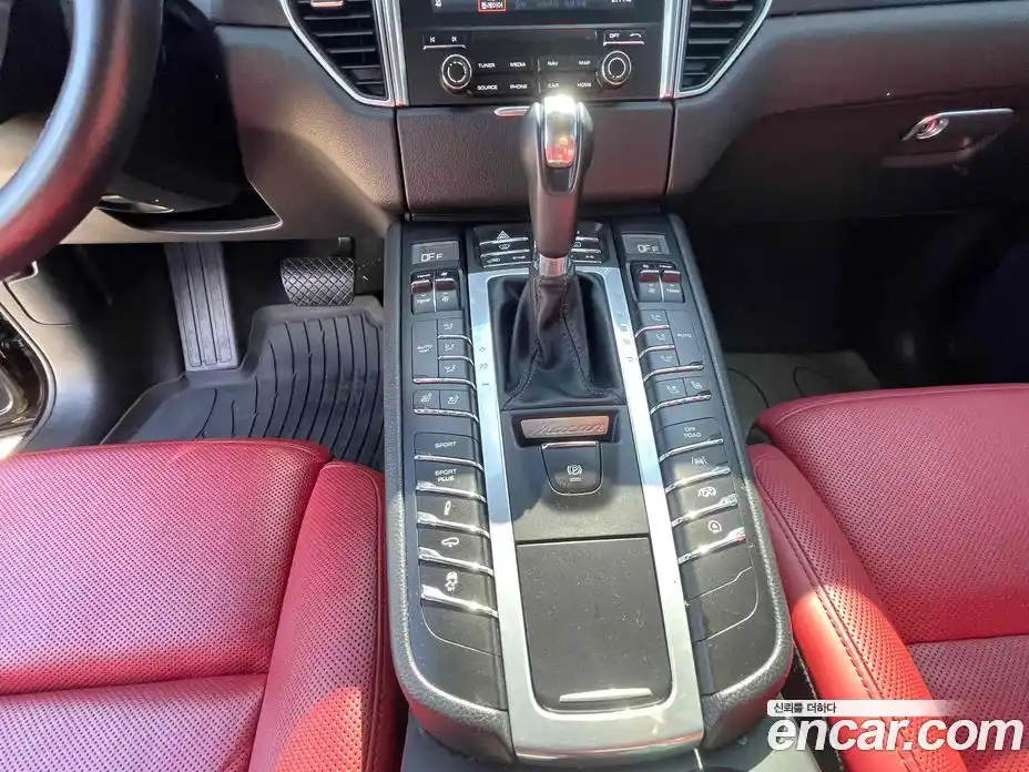 Porsche Macan 2018 3.0 гидро в Москве № 197285, фото 9