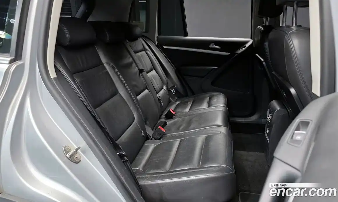 Volkswagen Tiguan 2015 2.0 гидро в Москве № 199217, фото 12