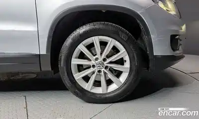 Volkswagen Tiguan 2015 2.0 гидро в Москве № 199217, миниатюра 5