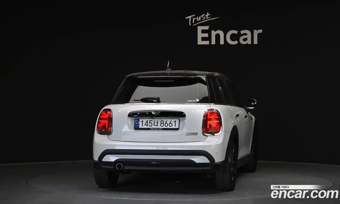 Mini Cooper 2024 1.5 гидро в Москве № 200990, фото 4
