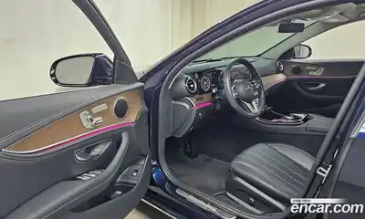 Mercedes-Benz E-Class 2020 1.9 гидро, миниатюра 10