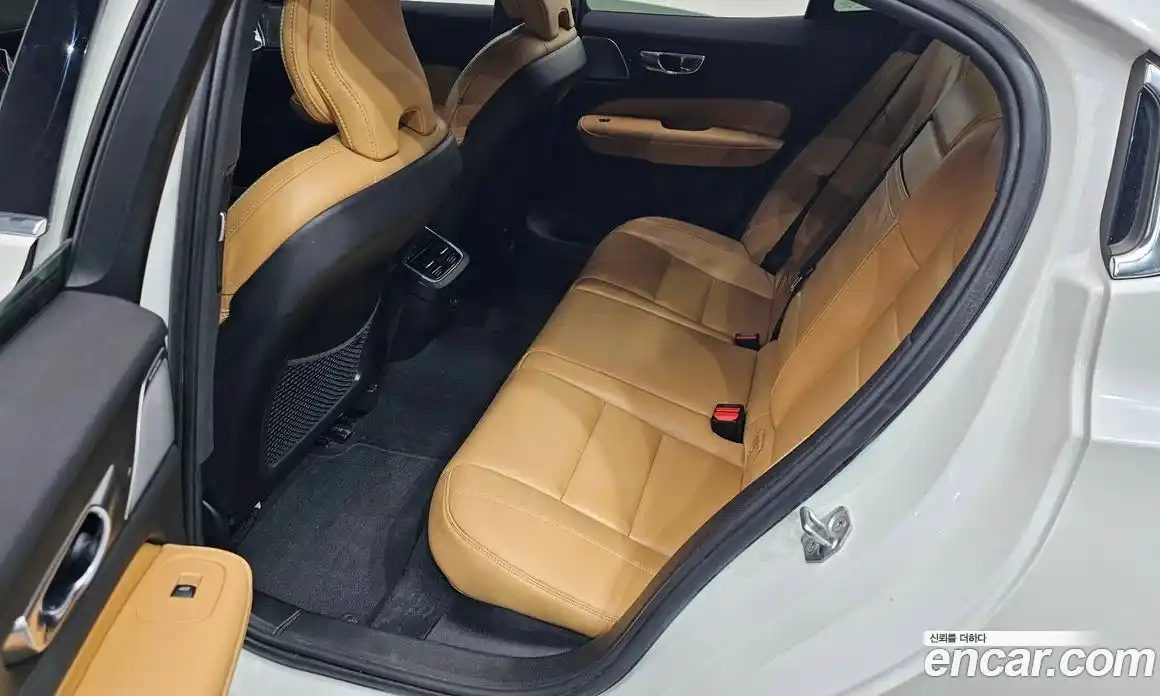 Volvo S60 2021 2.0 гидро в Москве № 212905, фото 13