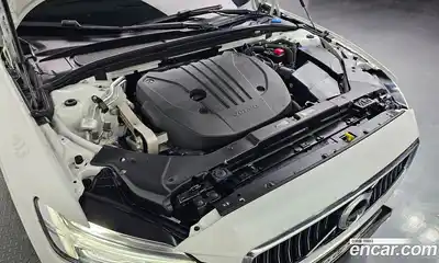 Volvo S60 2021 2.0 гидро в Москве № 212905, миниатюра 6