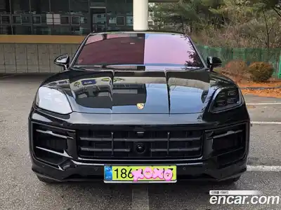 Porsche Cayenne, 2025