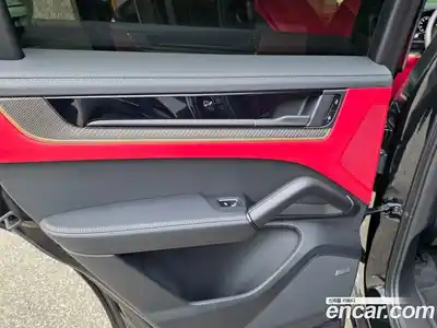 Porsche Cayenne 2025 4.0 гидро в Москве № 212936, миниатюра 12