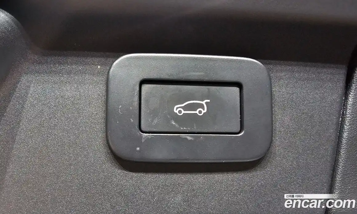 Land Rover Range-Rover Velar 2022 3.0 гидро в Москве № 213375, фото 20