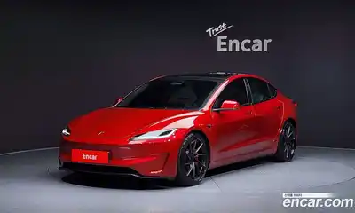 Tesla Model 3, 2025