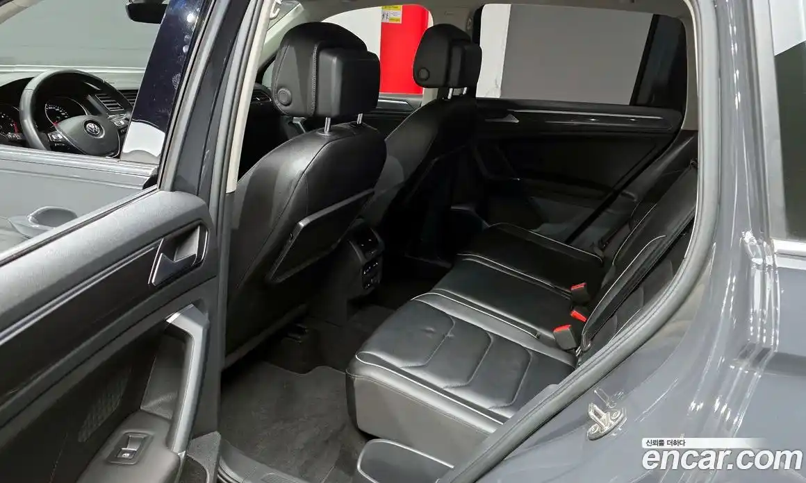 Volkswagen Tiguan 2018 2.0 гидро в Москве № 215202, фото 12