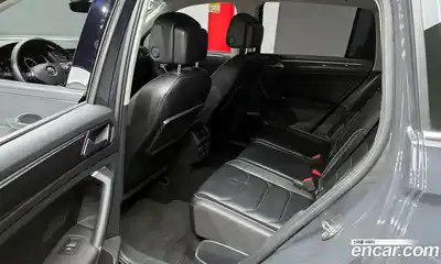 Volkswagen Tiguan 2018 2.0 гидро в Москве № 215202, миниатюра 12