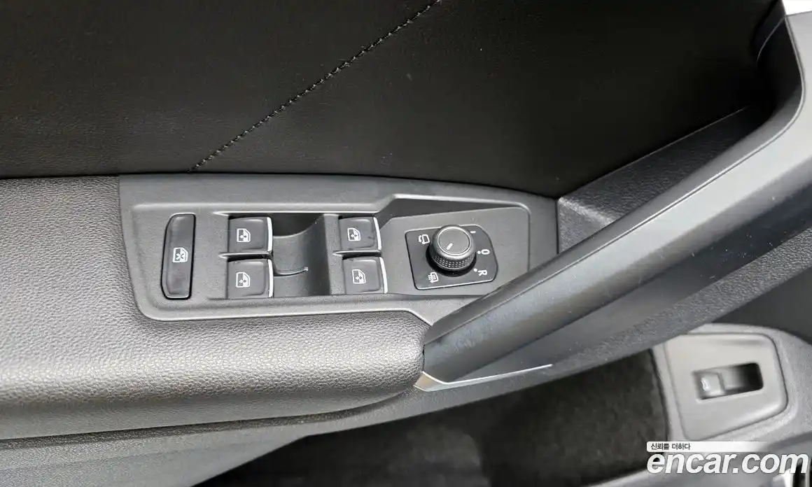 Volkswagen Tiguan 2018 2.0 гидро в Москве № 215202, фото 14
