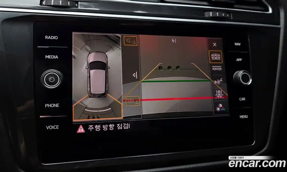 Volkswagen Tiguan 2018 2.0 гидро в Москве № 215202, фото 17