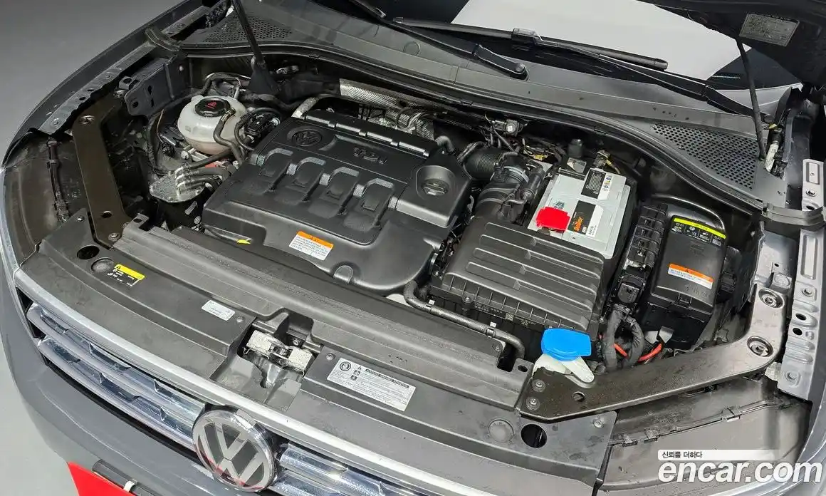 Volkswagen Tiguan 2018 2.0 гидро в Москве № 215202, фото 6