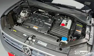 Volkswagen Tiguan 2018 2.0 гидро в Москве № 215202, миниатюра 6