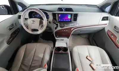 Toyota Sienna 2014 3.5 гидро в Москве № 215529, миниатюра 7