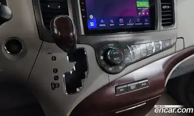 Toyota Sienna 2014 3.5 гидро в Москве № 215529, миниатюра 9