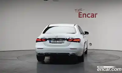 Mercedes-Benz E-Class 2022 2.0 гидро, миниатюра 3