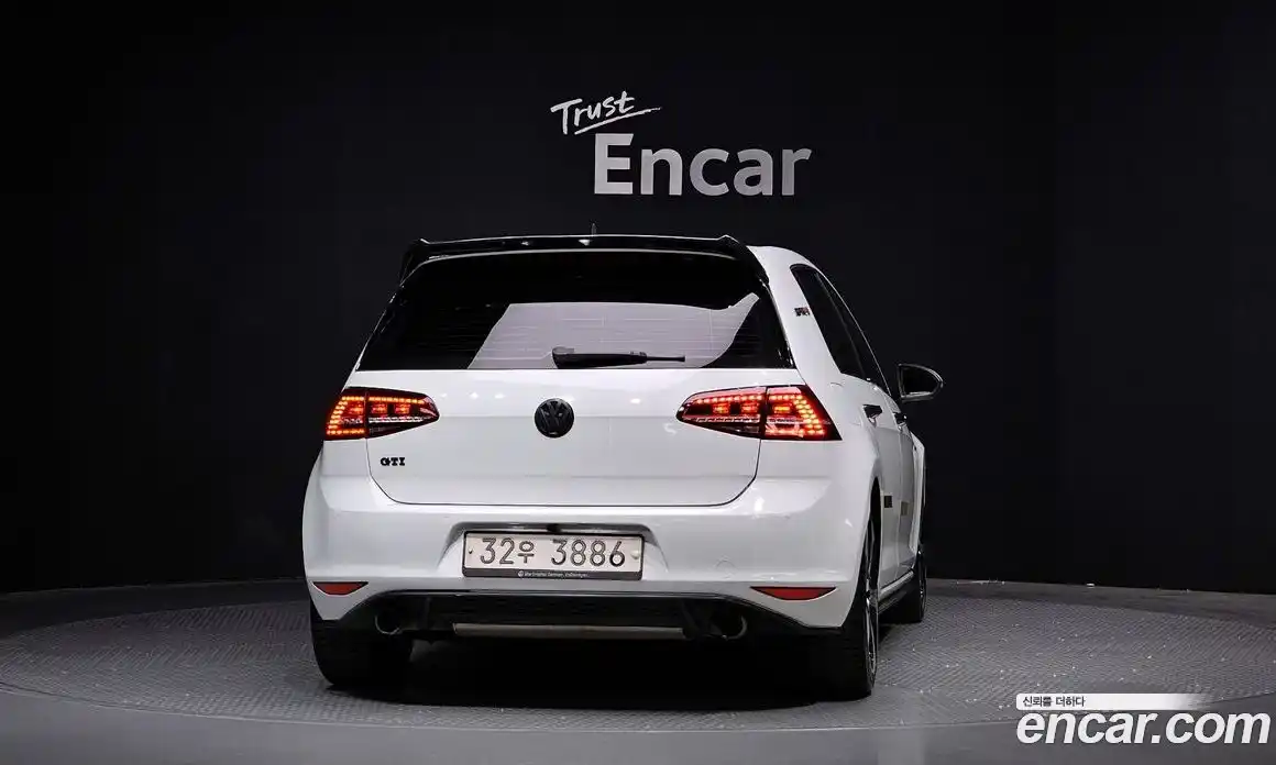 Volkswagen Golf 2015 2.0 гидро в Москве № 224051, фото 4