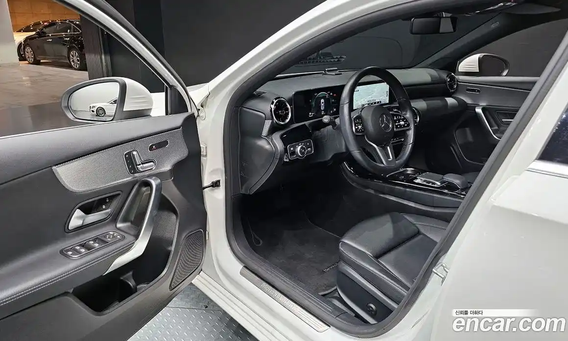 Mercedes-Benz A-Class 2019 2.0 гидро в Москве № 224748, фото 11