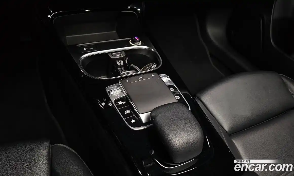 Mercedes-Benz A-Class 2019 2.0 гидро в Москве № 224748, фото 18