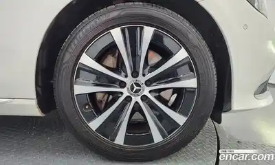 Mercedes-Benz E-Class 2020 2.0 гидро в Москве № 229524, миниатюра 5