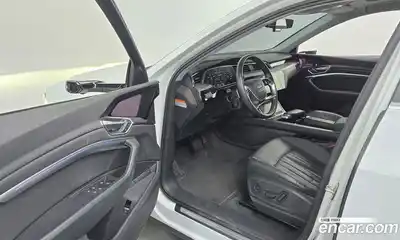 Audi e-tron 2021 0.2 гидро в Москве № 229791, миниатюра 10