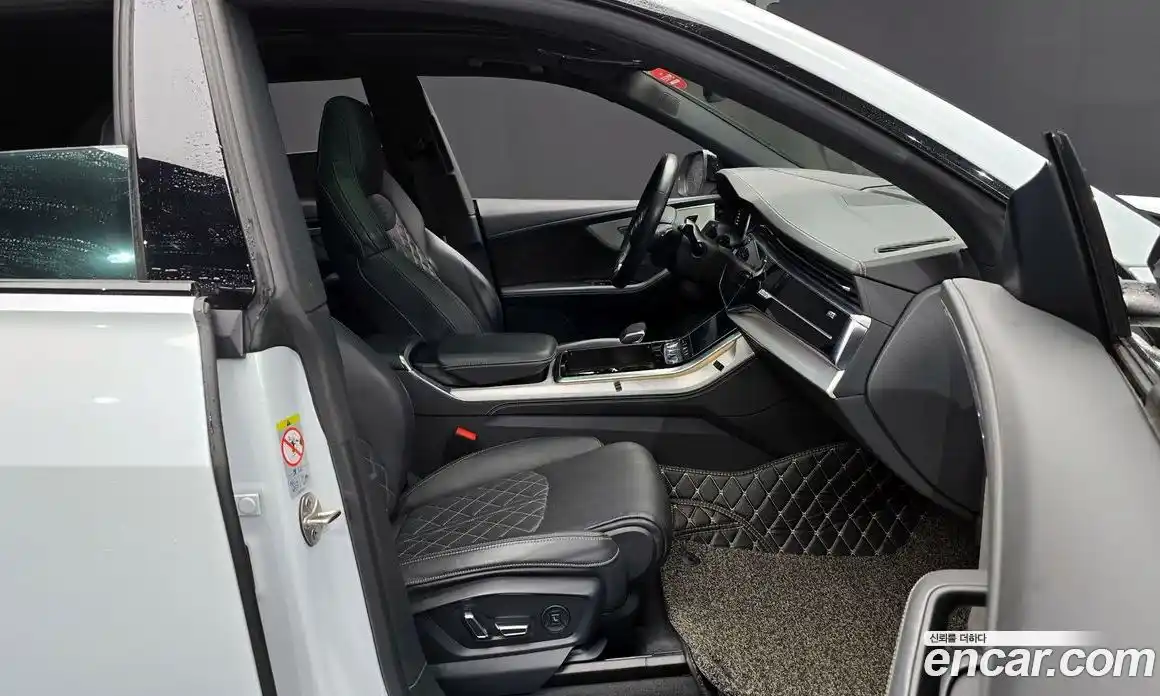 Audi Q8 2021 3.0 гидро в Москве № 229892, фото 11